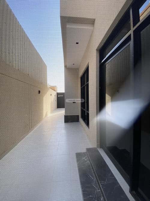 فيلا 6 غرف في الملك فيصل 10