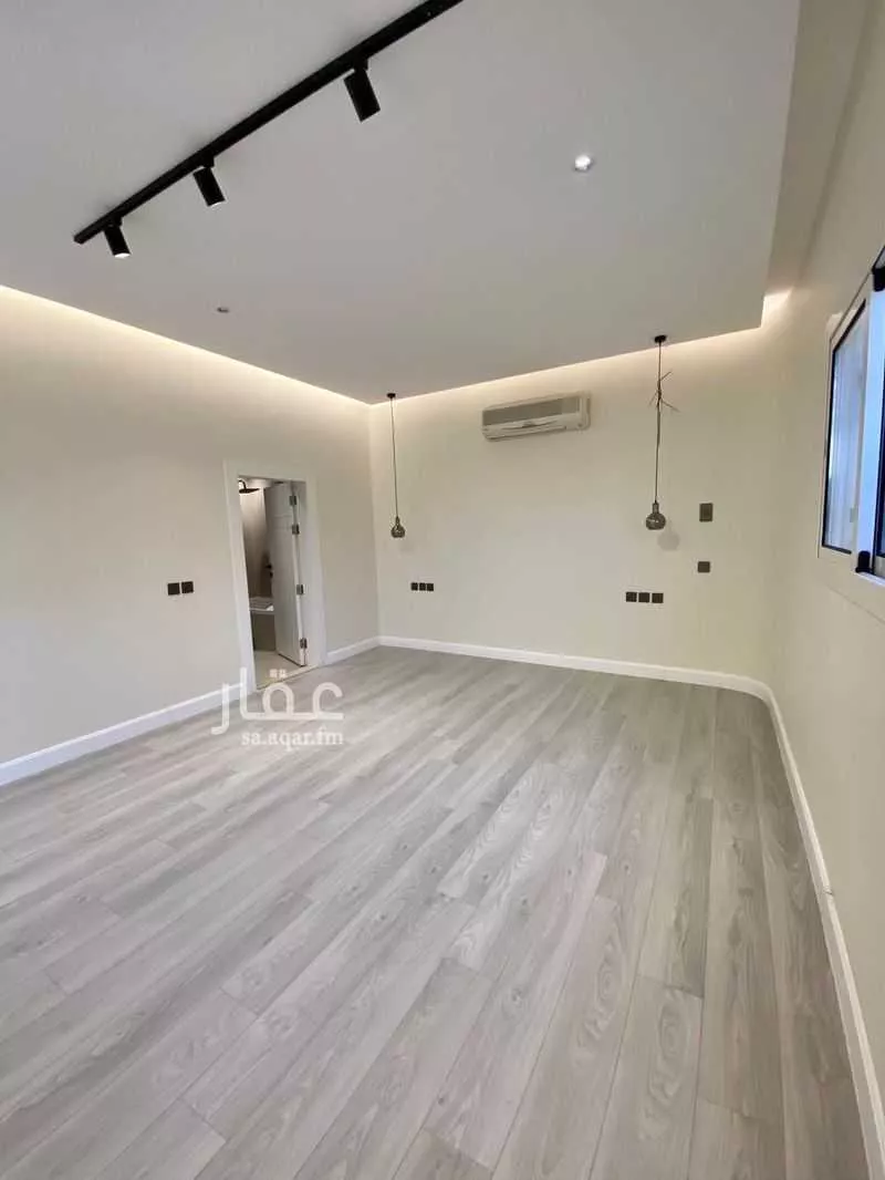 دور 5 غرف في الملك فهد 12