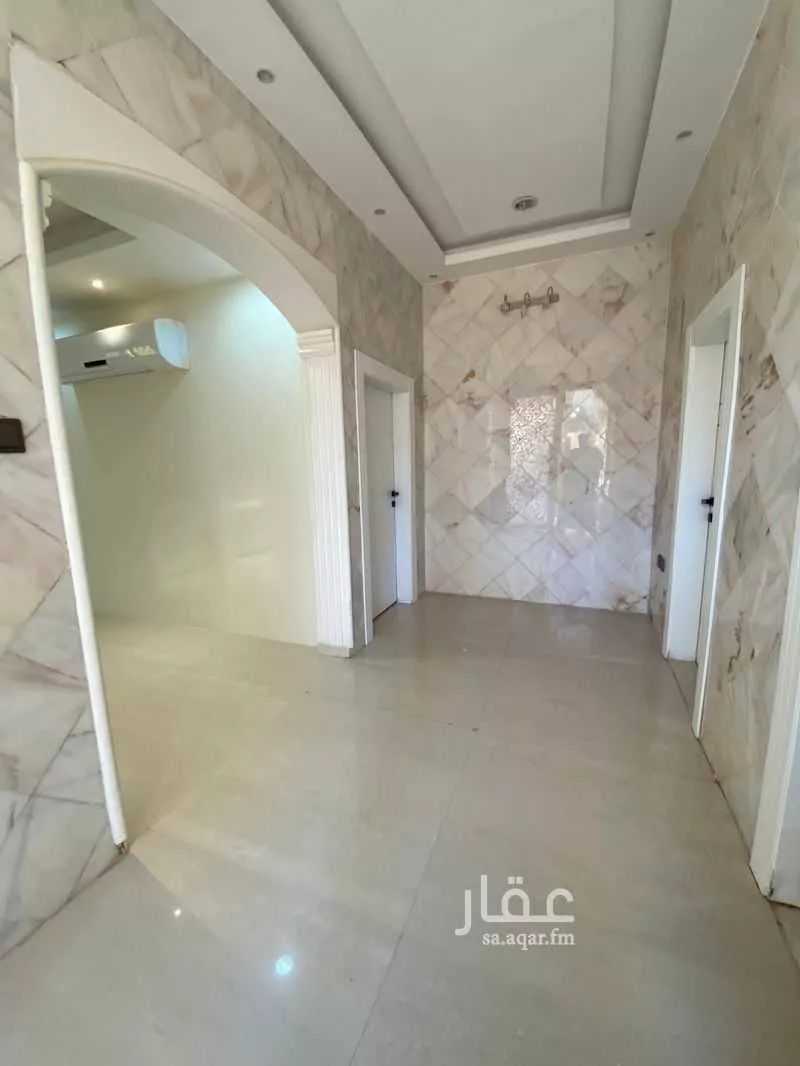 دور 5 غرف في الملك فهد 10