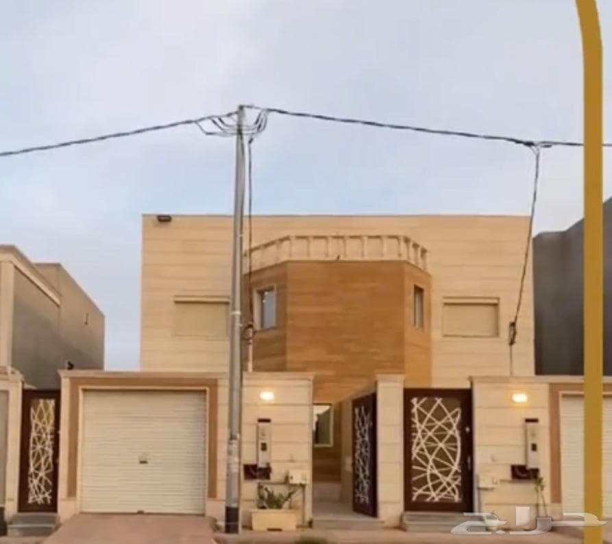 فيلا 6 غرف في الملك عبدالله 1
