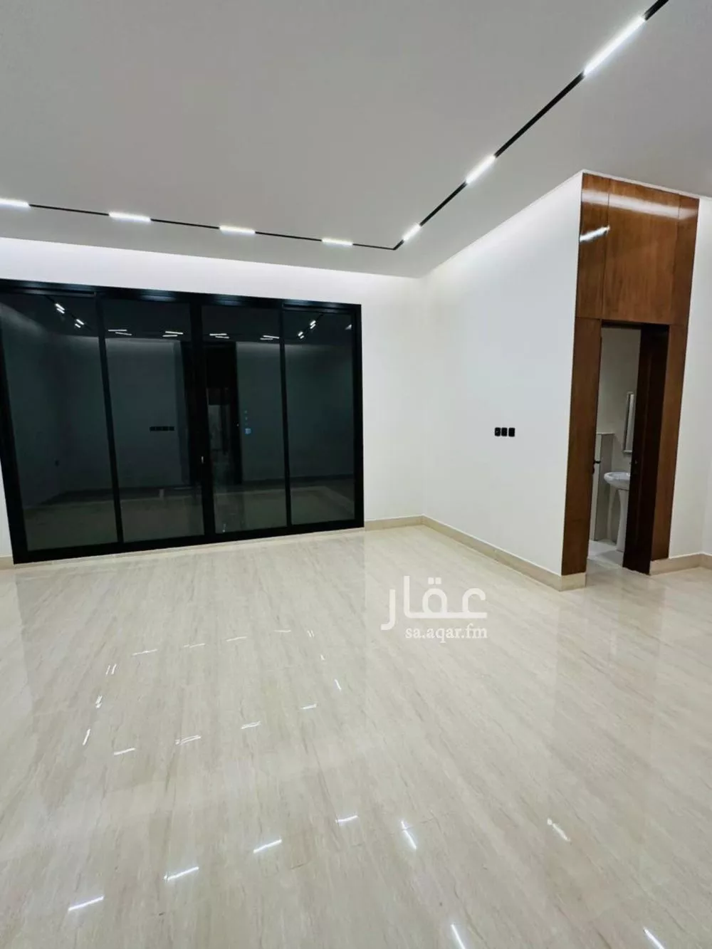 فيلا 6 غرف في الرمال 20