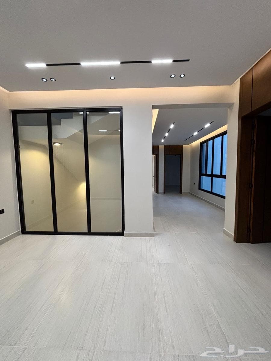 فيلا 5 غرف في المهدية 11