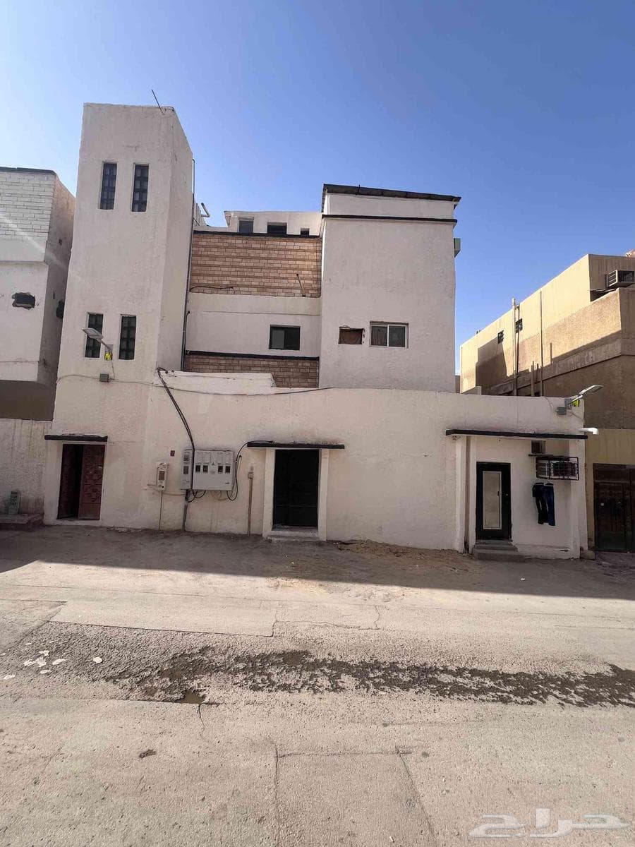 فيلا 18 غرف في اليمامة 3