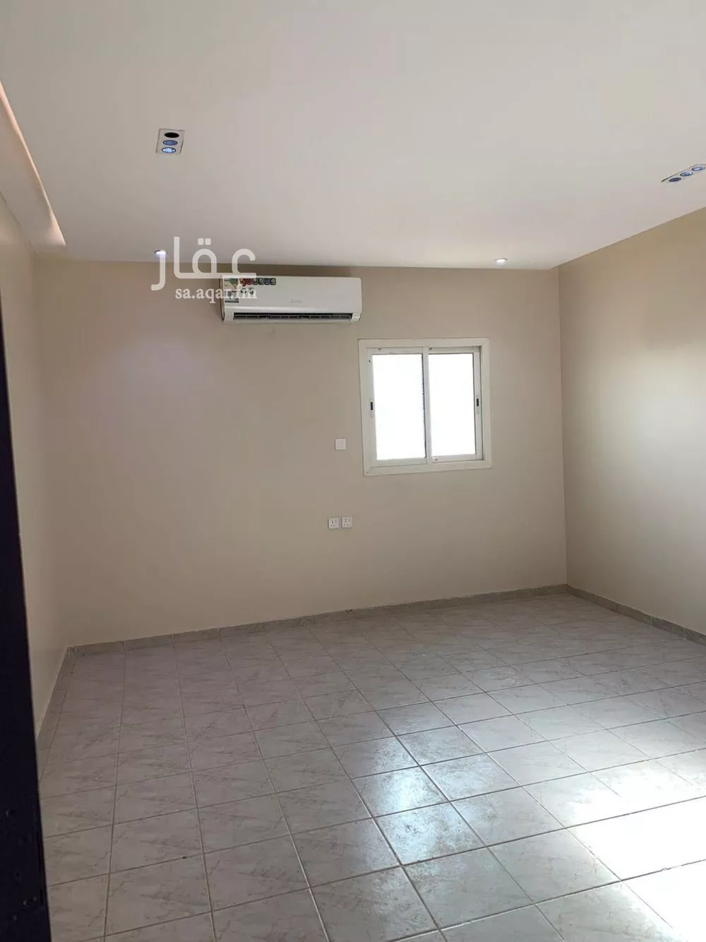 شقة 1 غرف في العقيق 3