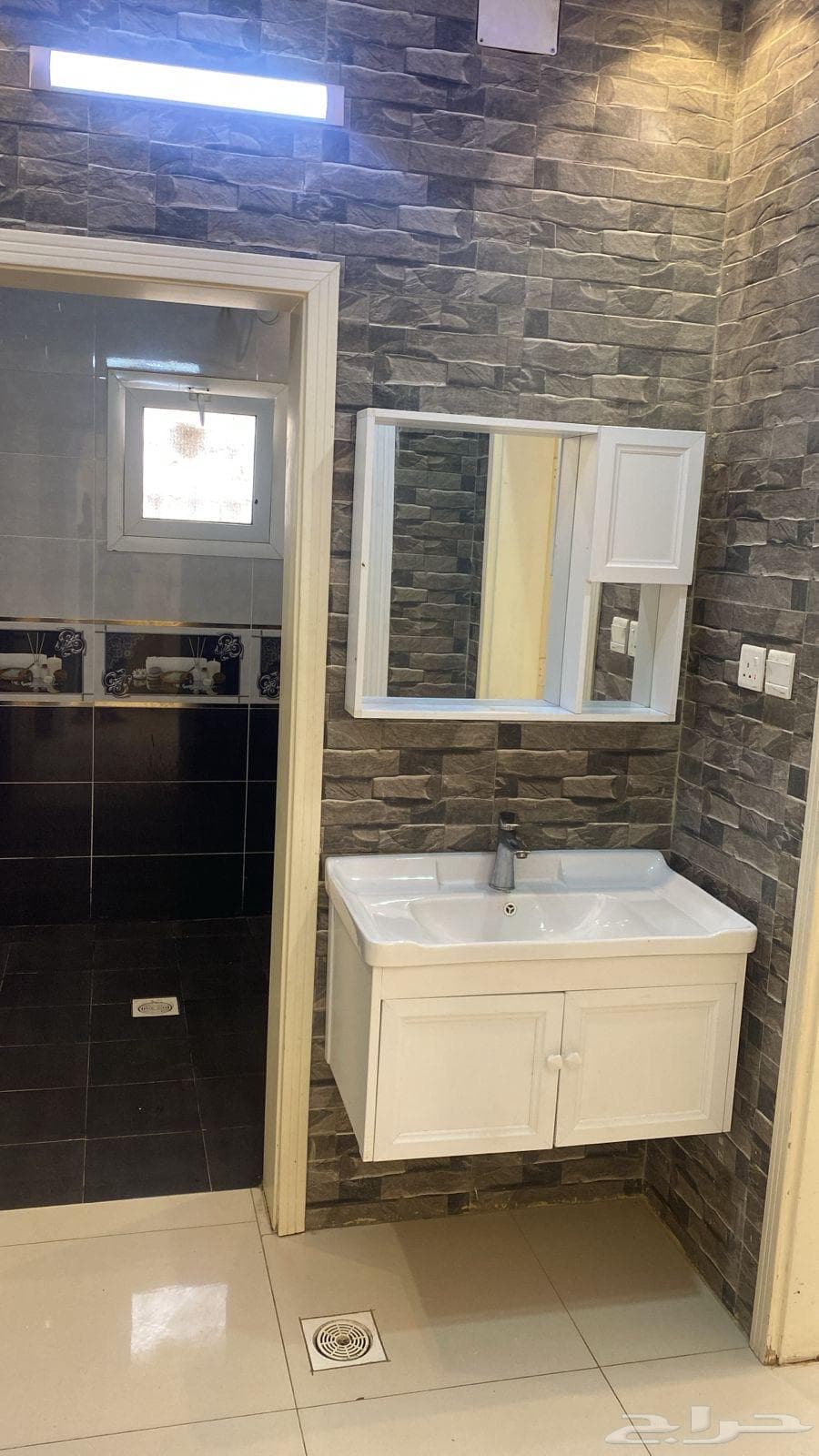 شقة 4 غرف في الحرازات 6