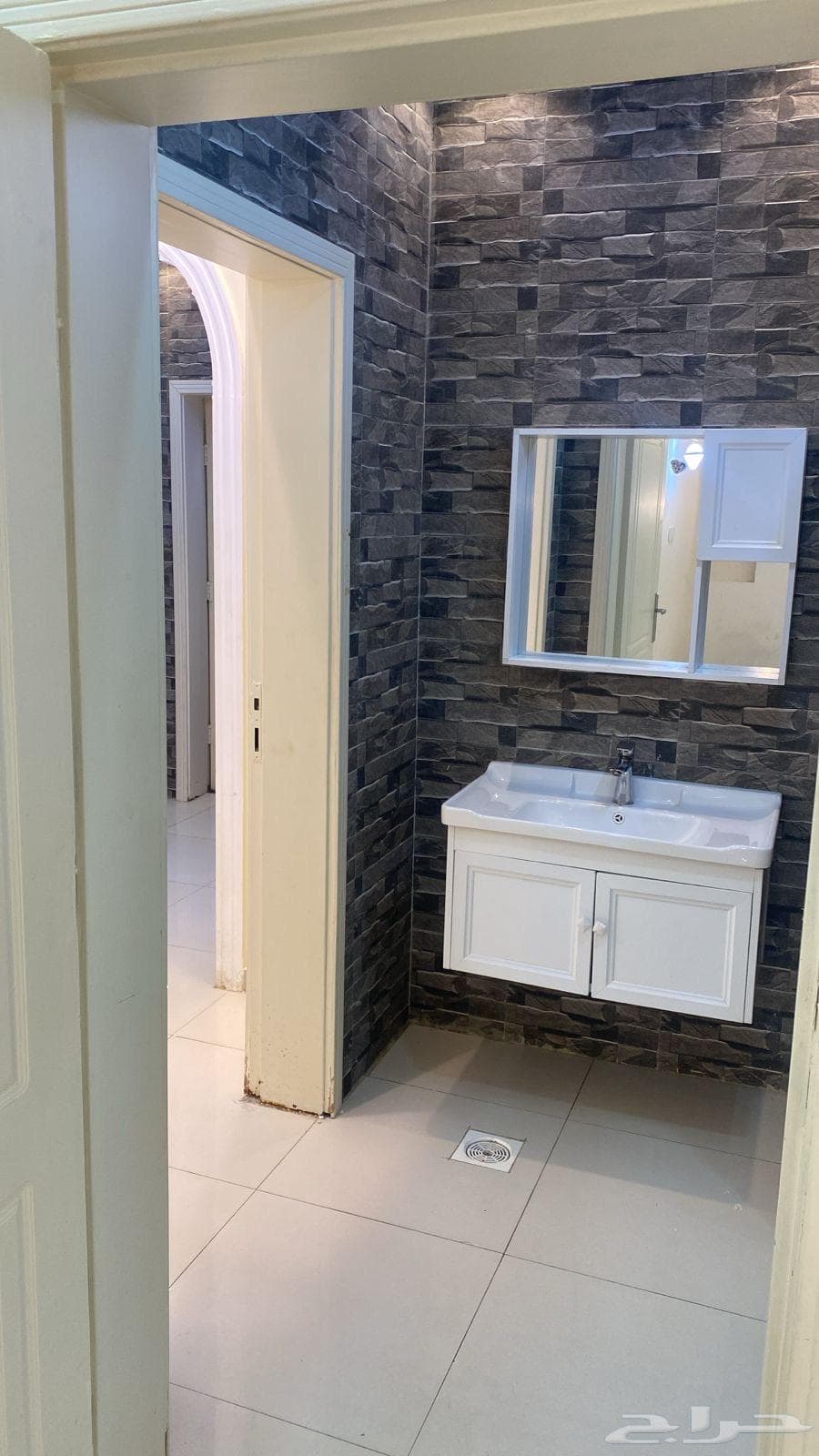 شقة 4 غرف في الحرازات 8