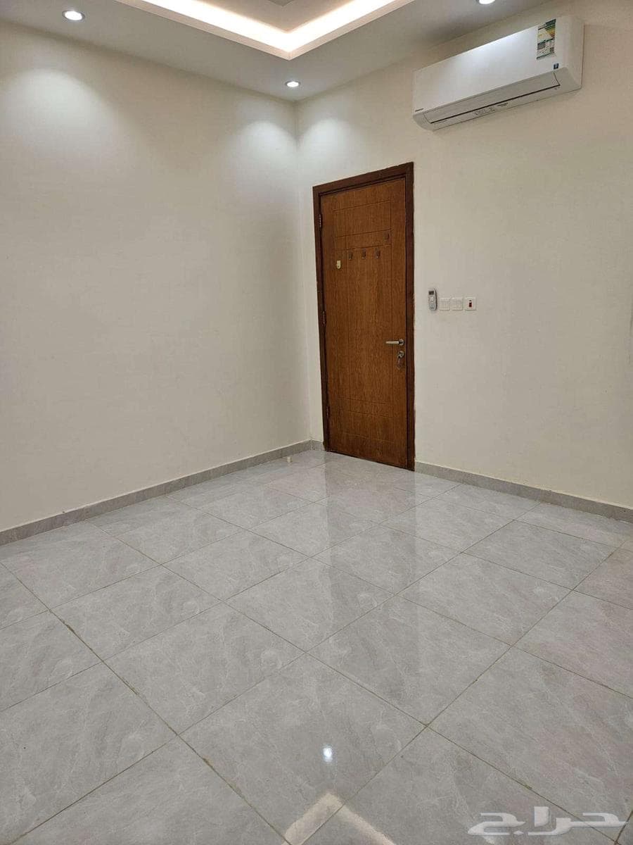 شقة 5 غرف في الصوارى 11