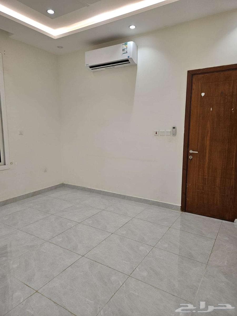 شقة 5 غرف في الصوارى 12