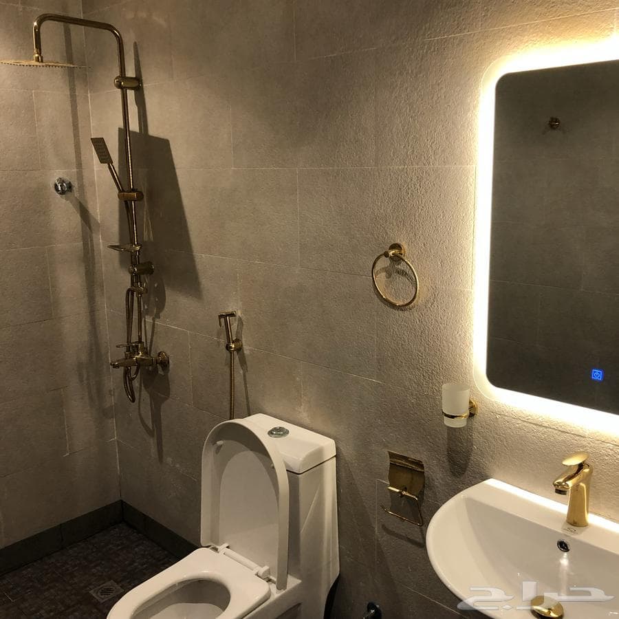 2 bedroom apartment in Al Hamdaniyah 3