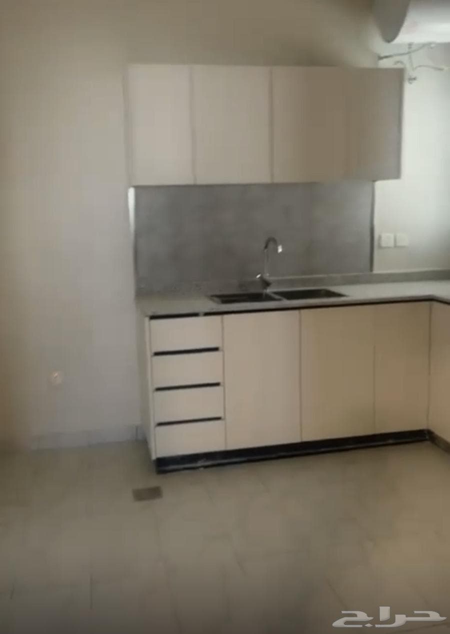 شقة 2 غرف في الريان 5