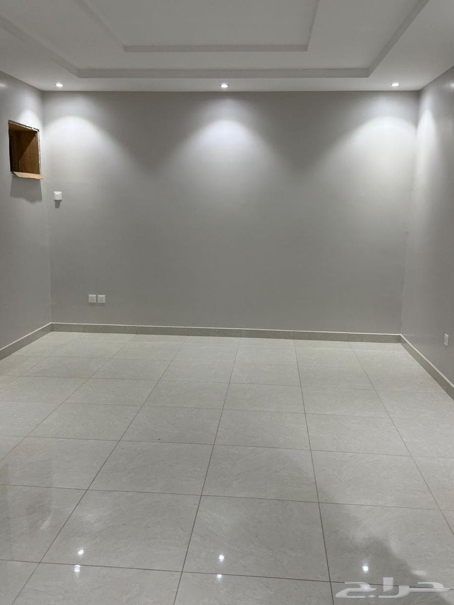 شقة 3 غرف في طيبة 2