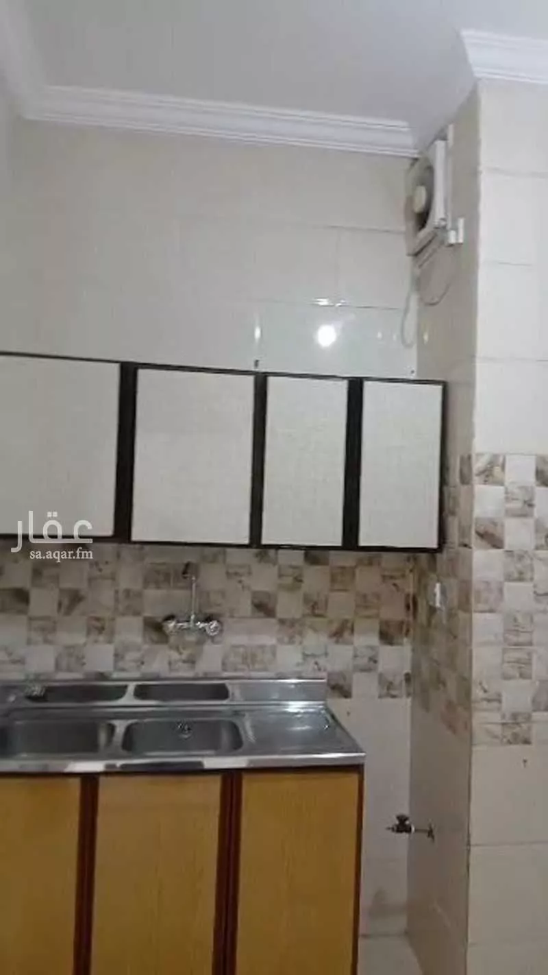 عمارة 625 م² في مشرفة 7