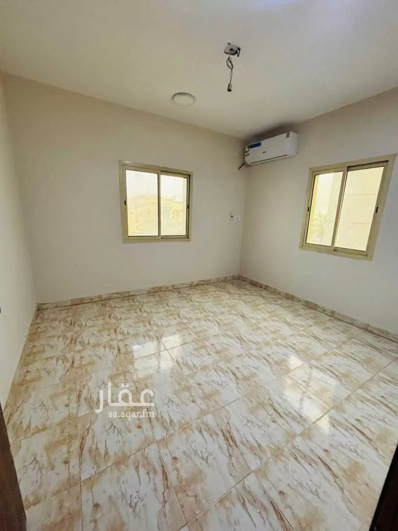 شقة 1 غرف في احد 4