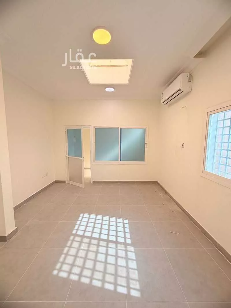 فيلا 5 غرف في المروج 3