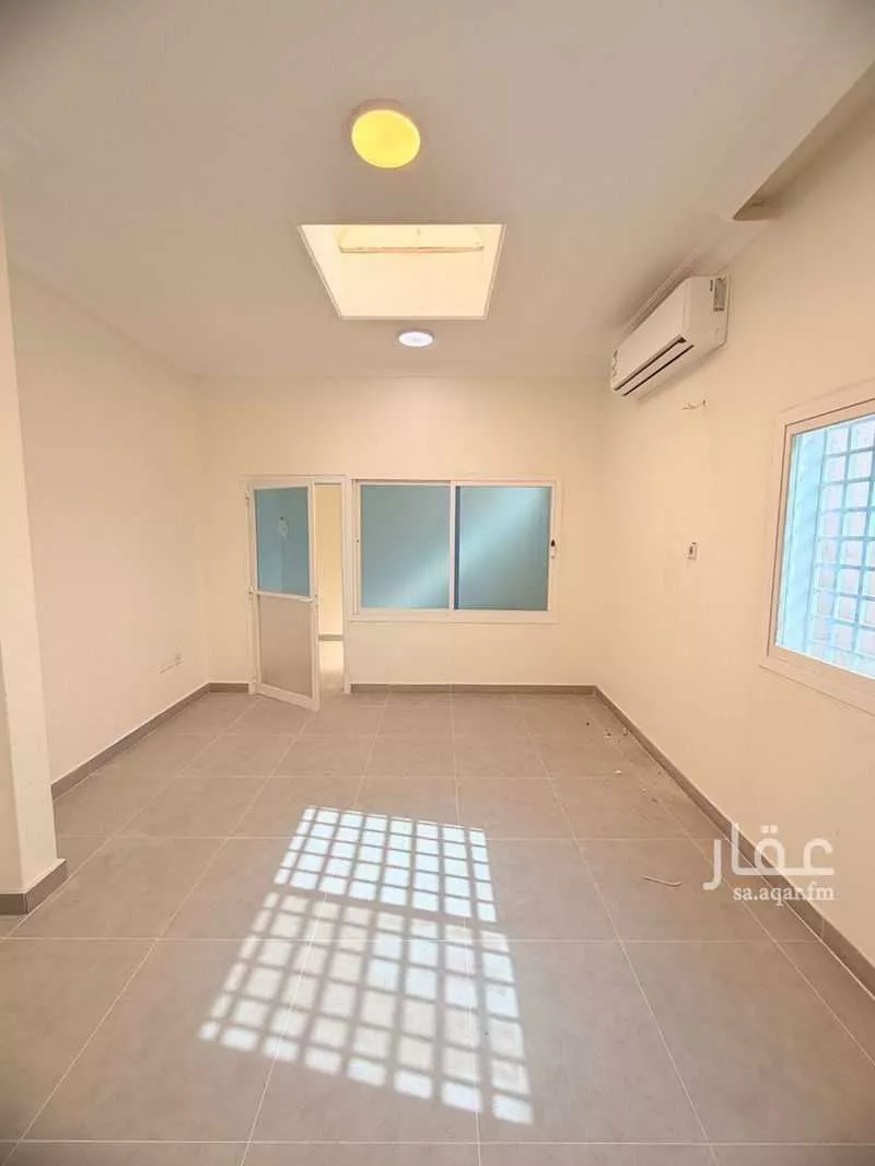 فيلا 5 غرف في المروج 5