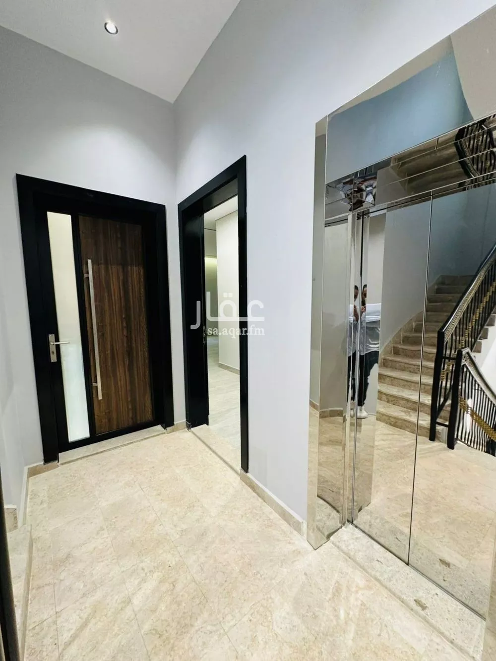 شقة 3 غرف في الخليج 10