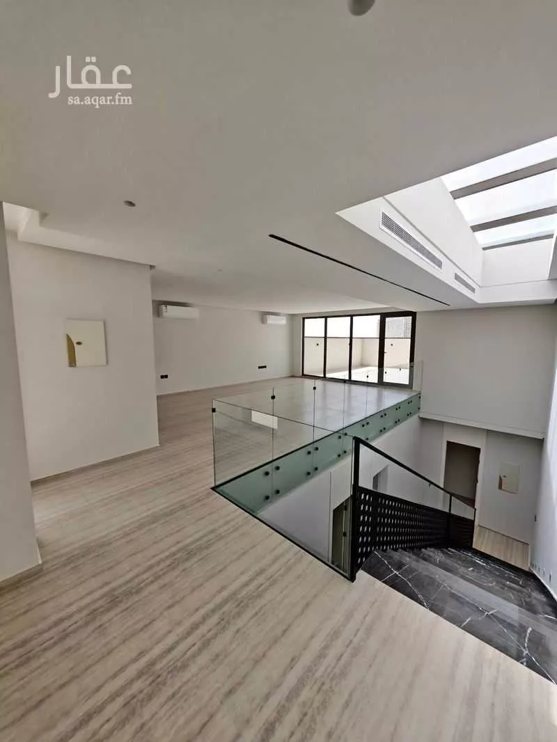 فيلا 4 غرف في العارض 1