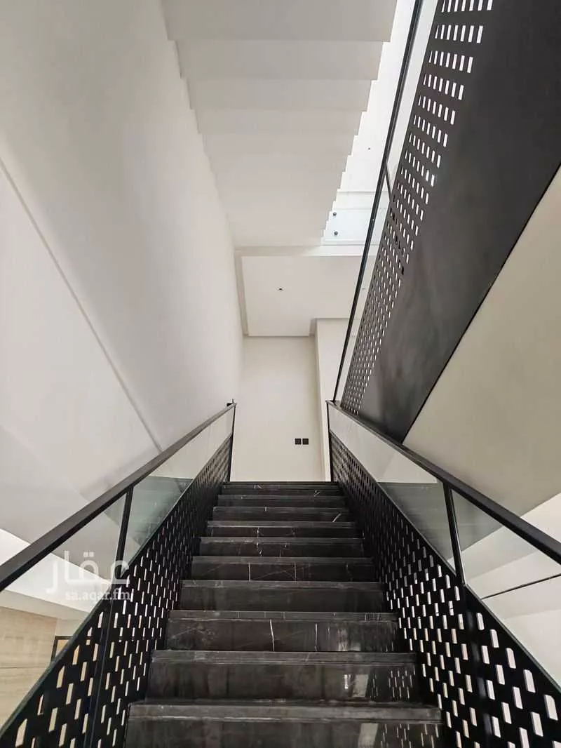 فيلا 4 غرف في العارض 27