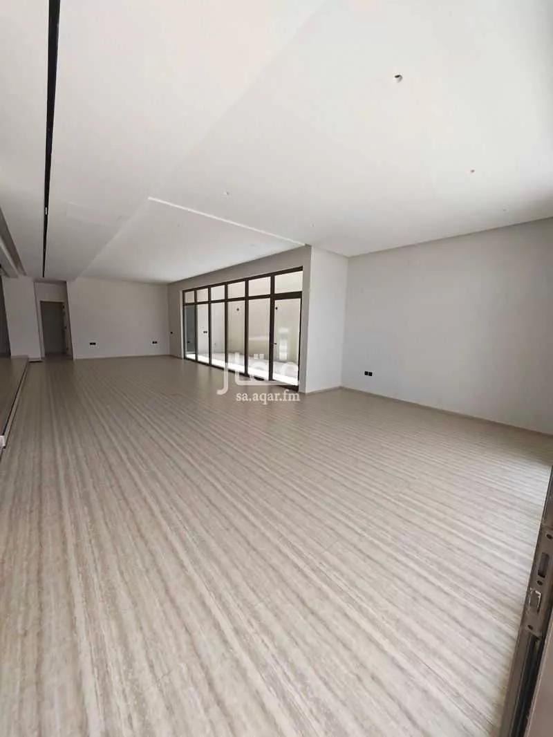 فيلا 4 غرف في العارض 6