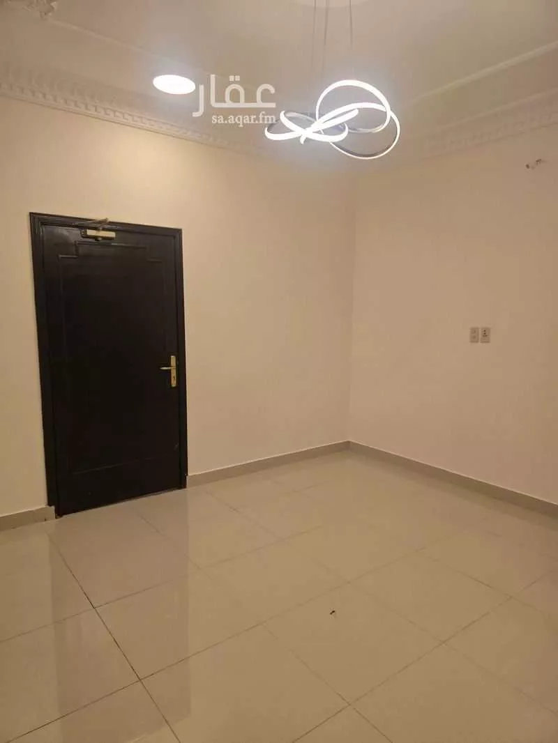 شقة 5 غرف في الروضة 12