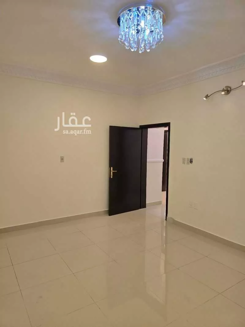 شقة 5 غرف في الروضة 13