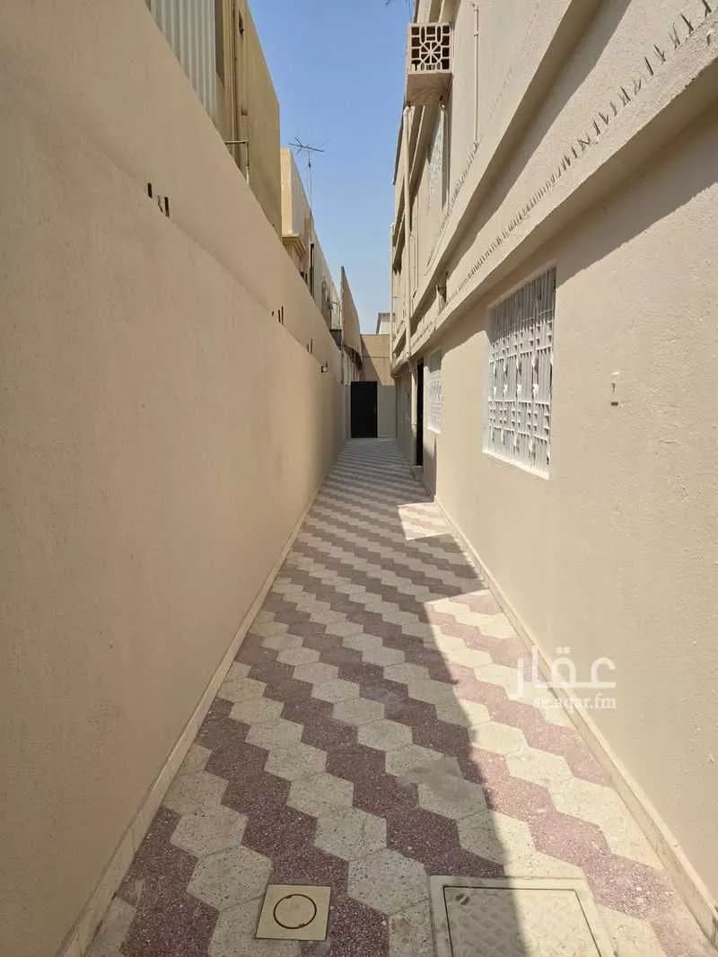 شقة 5 غرف في الروضة 15