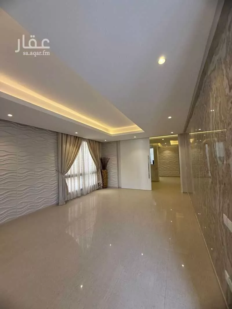 فيلا 6 غرف في العارض 10