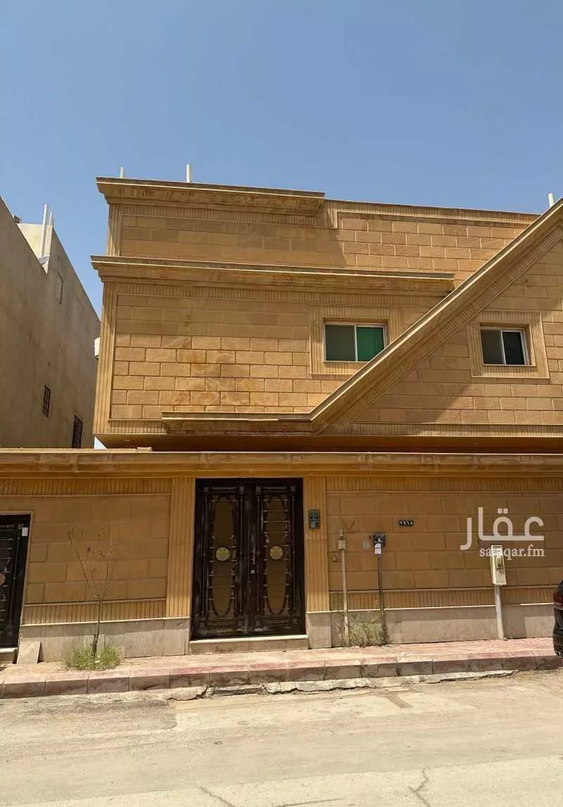 فيلا 5 غرف في العليا 4