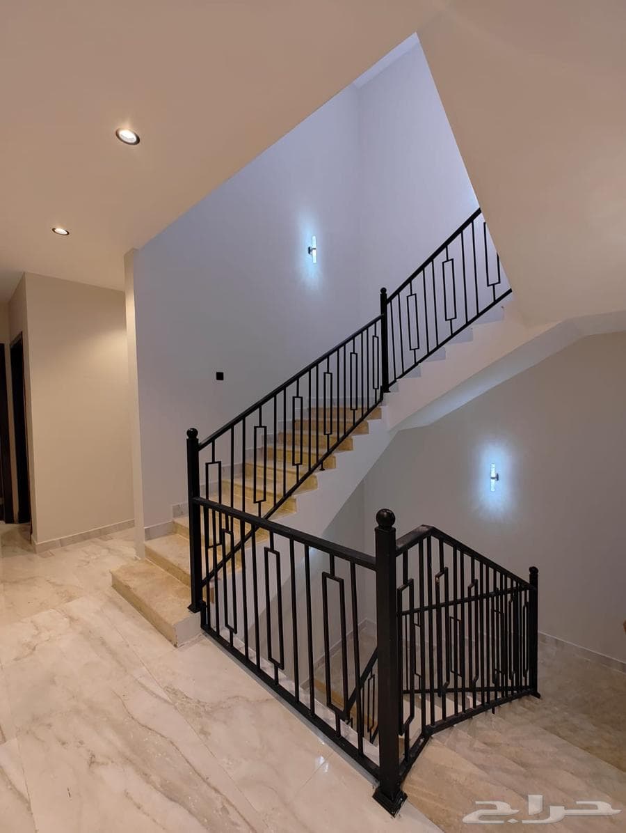 8 bedroom villa in Jeddah 1