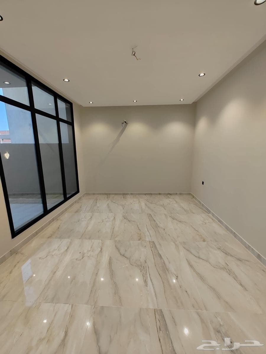 8 bedroom villa in Jeddah 4