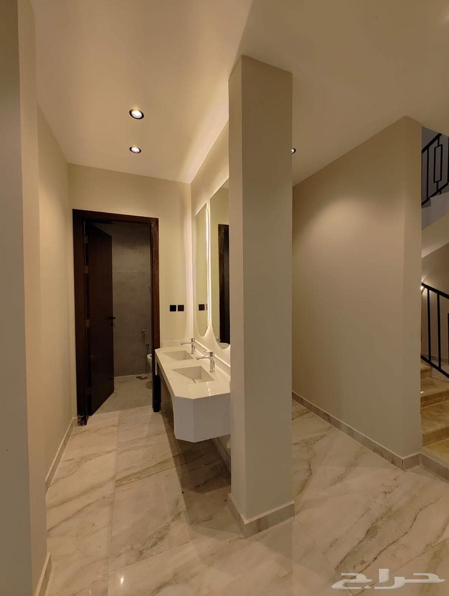 8 bedroom villa in Jeddah 6