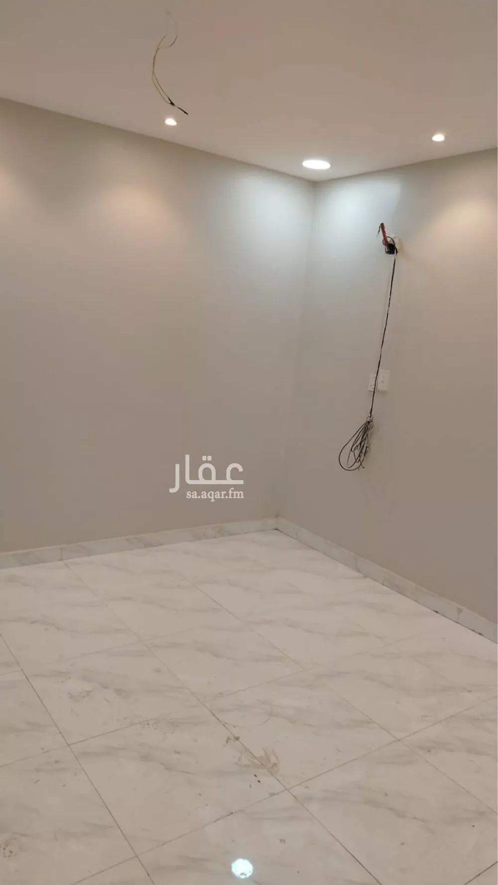 عمارة 750 م² في الروضة 5