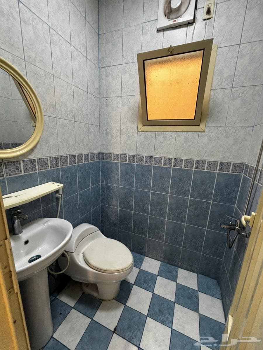 شقة 2 غرف في احد 5