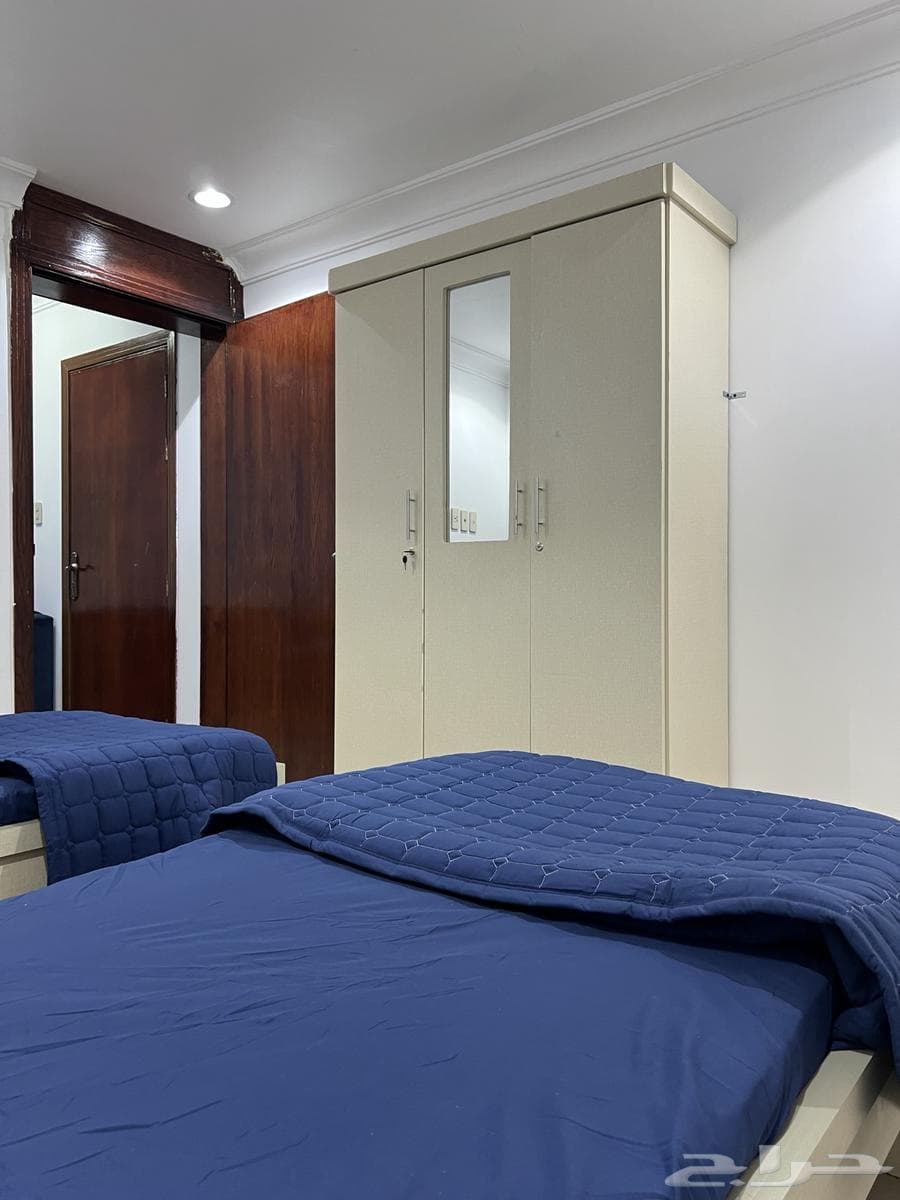 شقة  في الثقبة 12