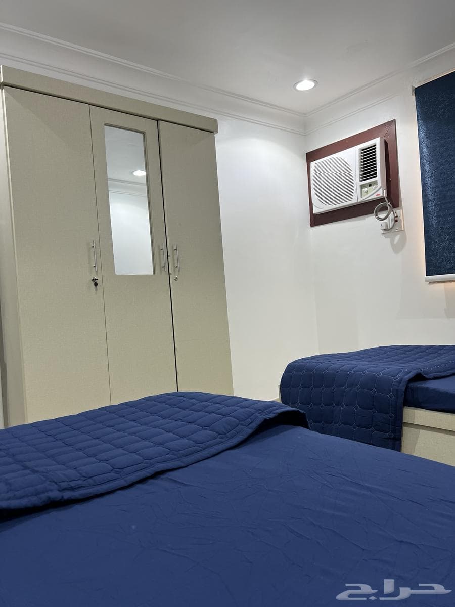 شقة  في الثقبة 13