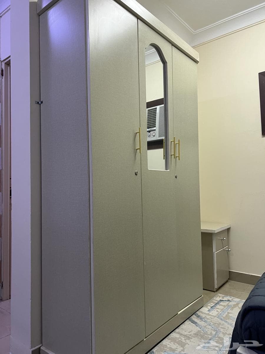 شقة  في الثقبة 6