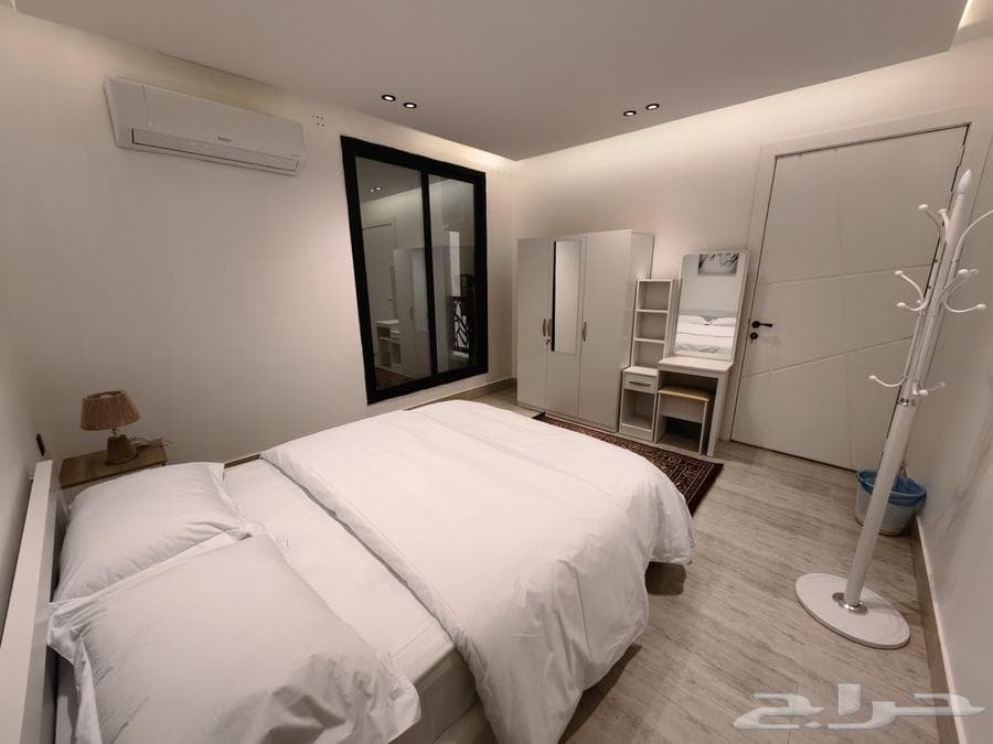 شقة 1 غرف في الحمرا 3