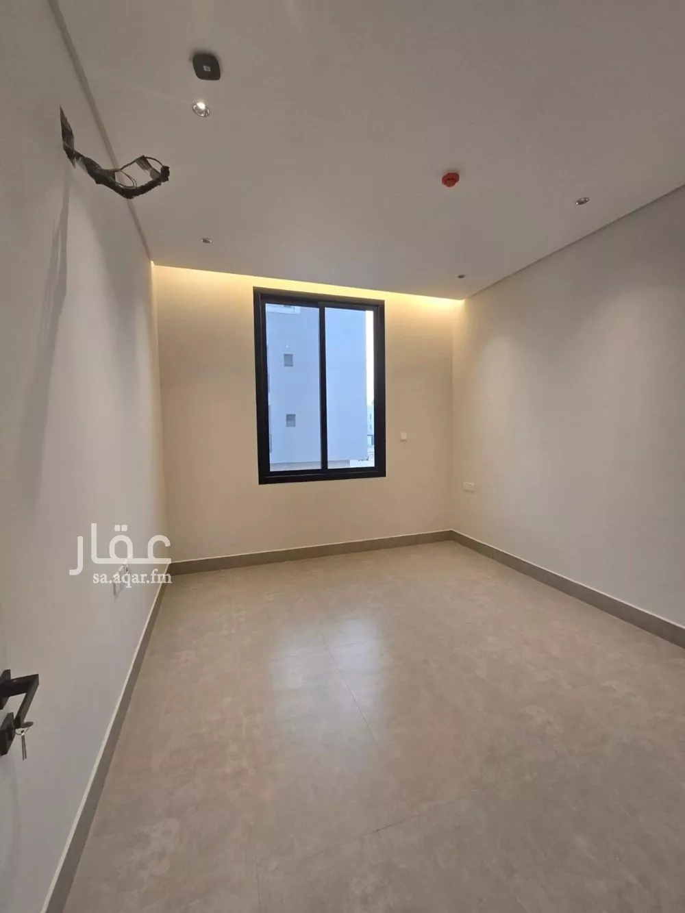 شقة 3 غرف في العارض 4