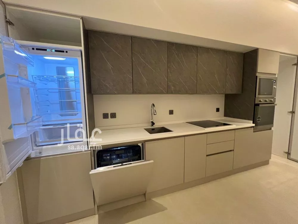 شقة 3 غرف في العارض 6