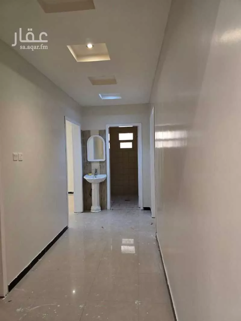 3 bedroom floor in Dhahrat Namar 1
