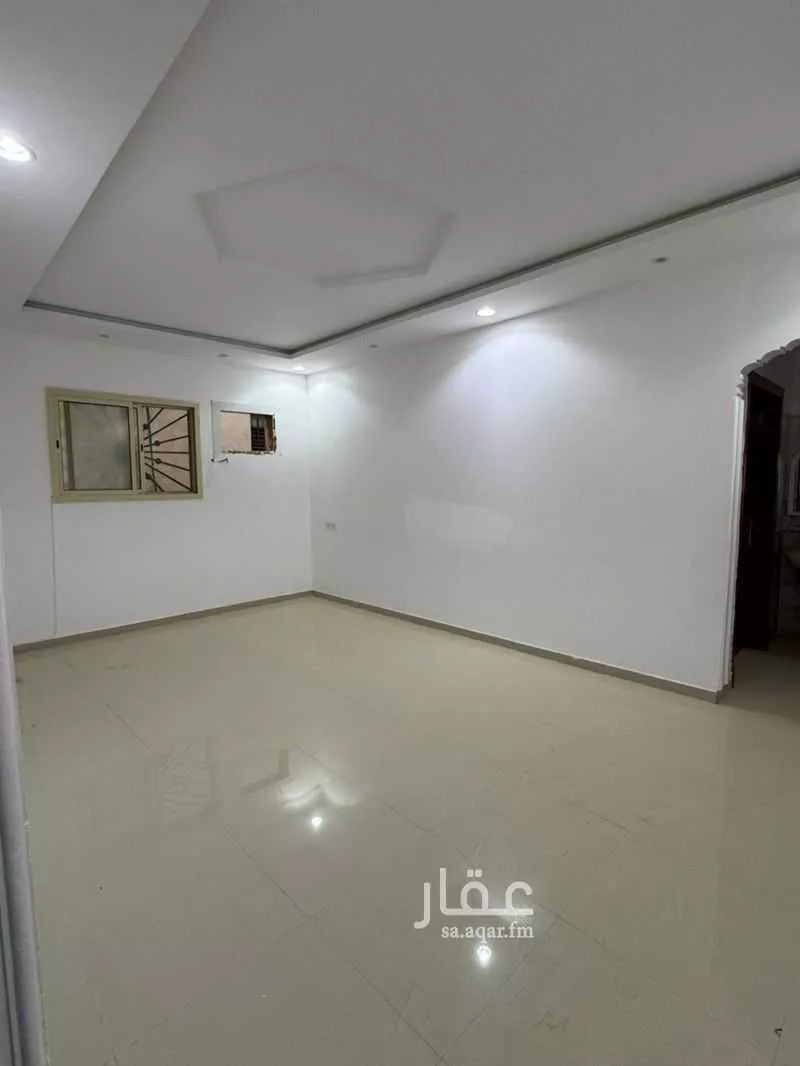 3 bedroom floor in Dhahrat Namar 4