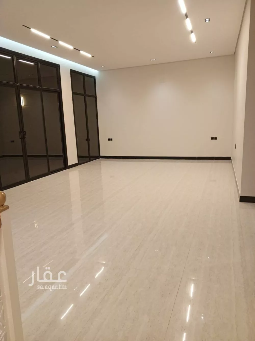 5 bedroom villa in Al Rimal 4