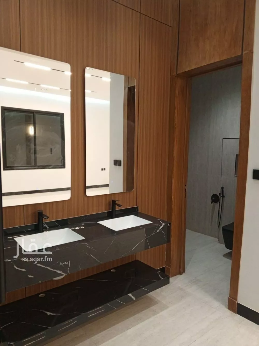 5 bedroom villa in Al Rimal 6