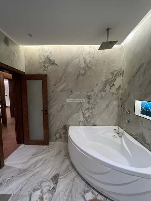 فيلا 6 غرف في المنارات 17