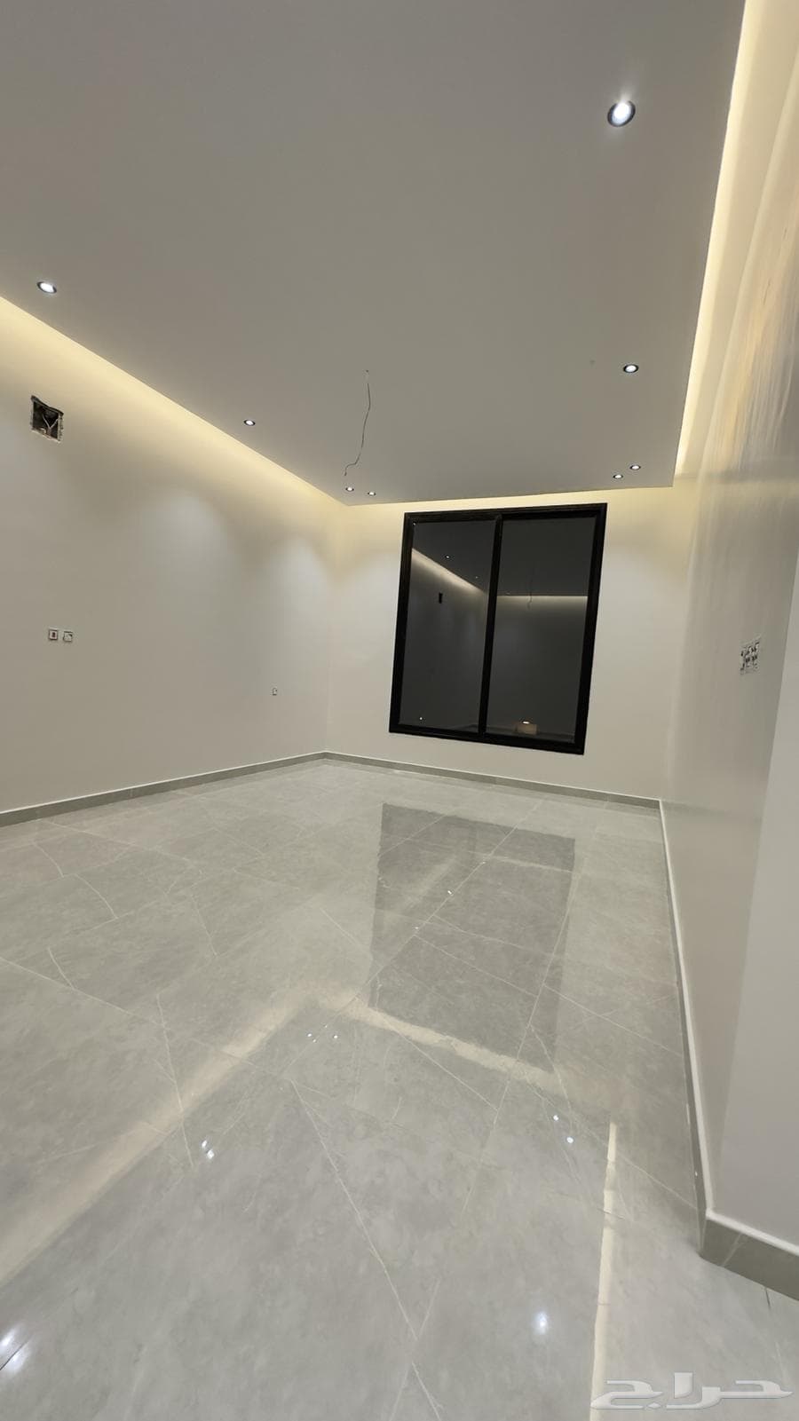 فيلا 8 غرف في ضاحية الملك فهد 11