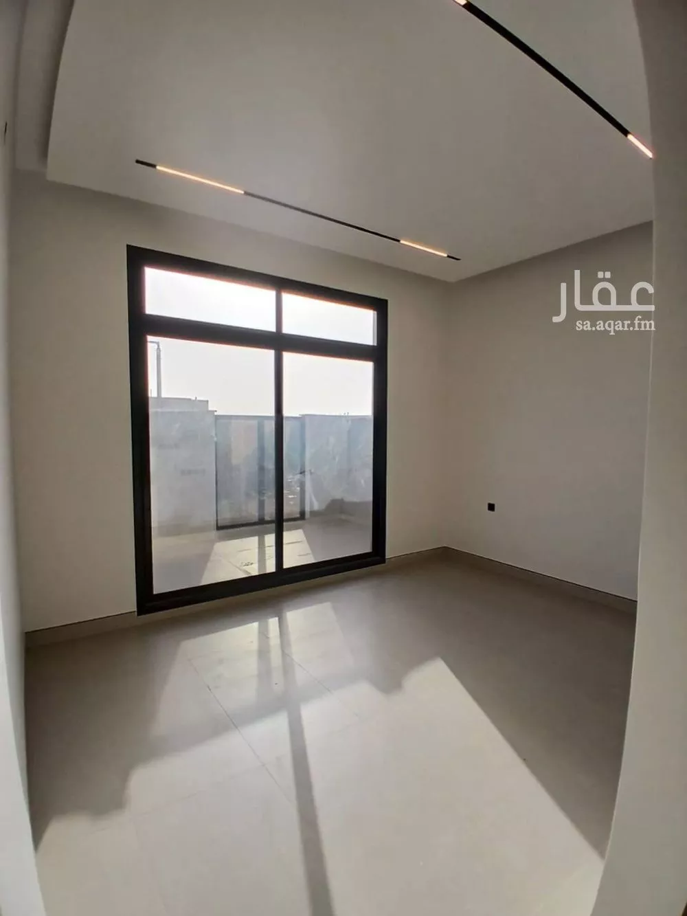 شقة 3 غرف في الرمال 10