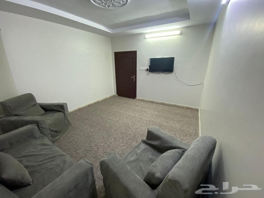 شقة 5 غرف في الشرائع 8