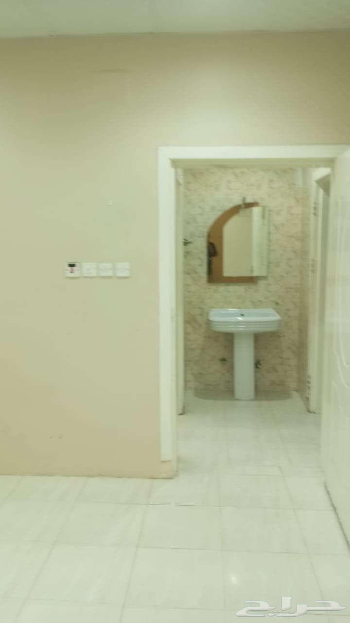 شقة 18 غرف في الخضراء 7