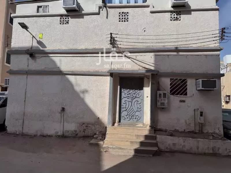 109 sqm building in Al Shamisy 1