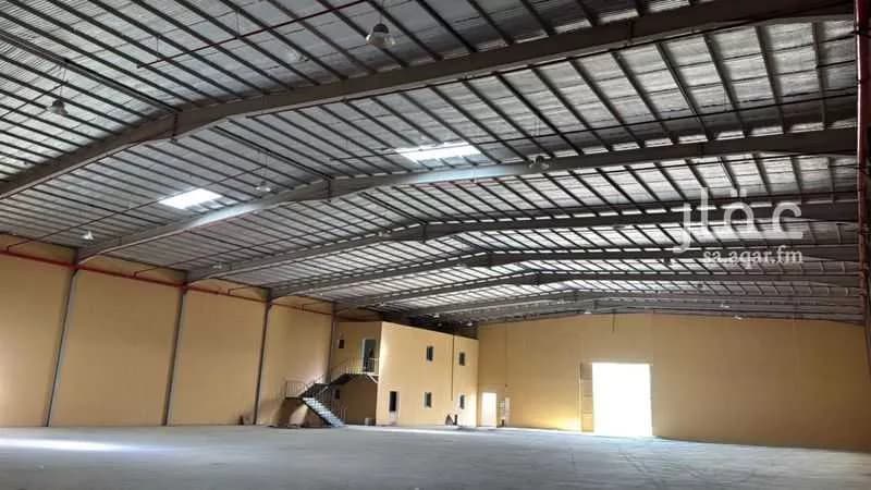 مستودع 1618 م² في السلي 1